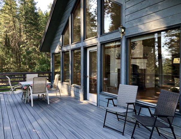 Spacious Front Porch
